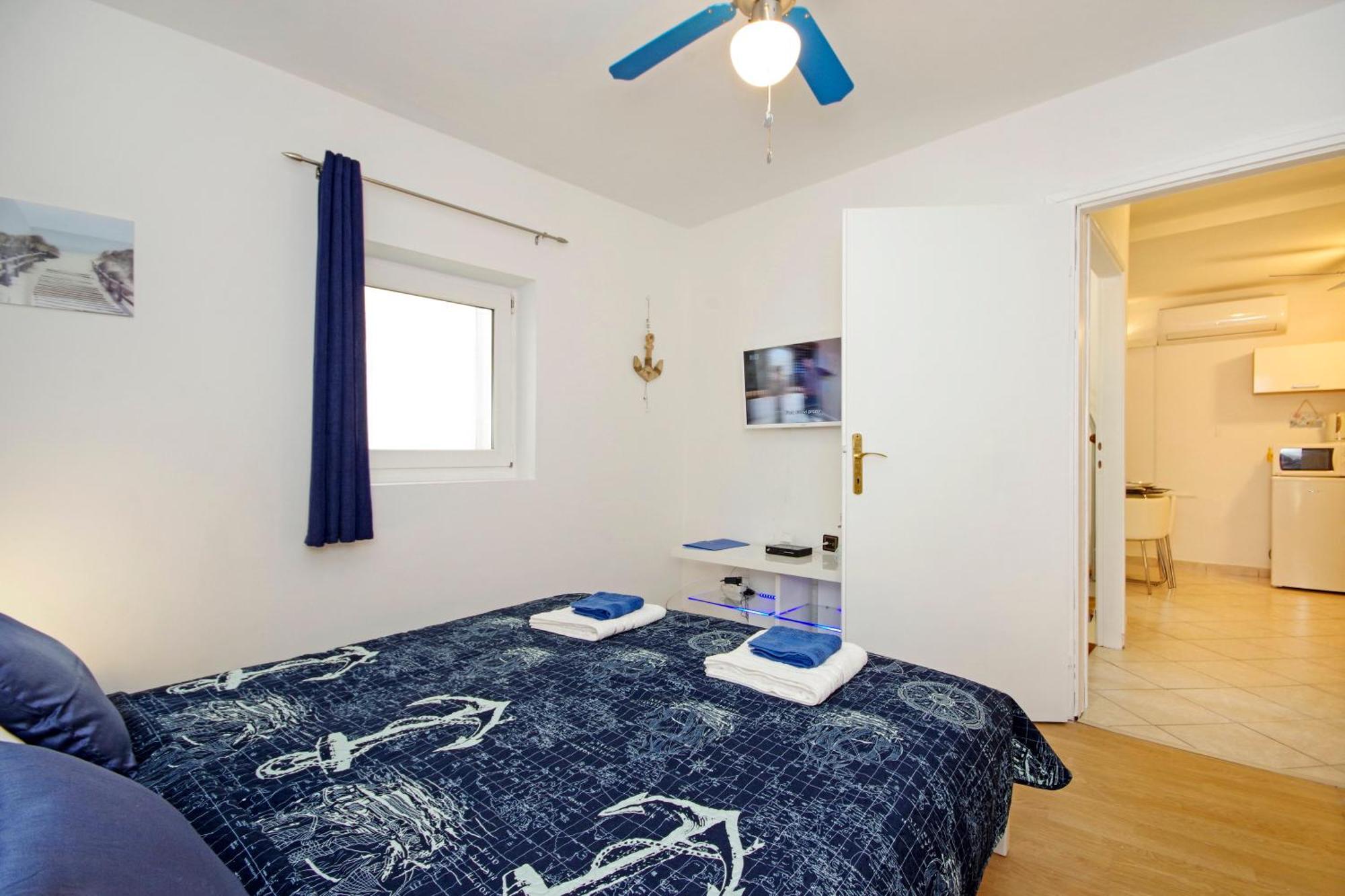 Zal Apartment Бетина Екстериор снимка