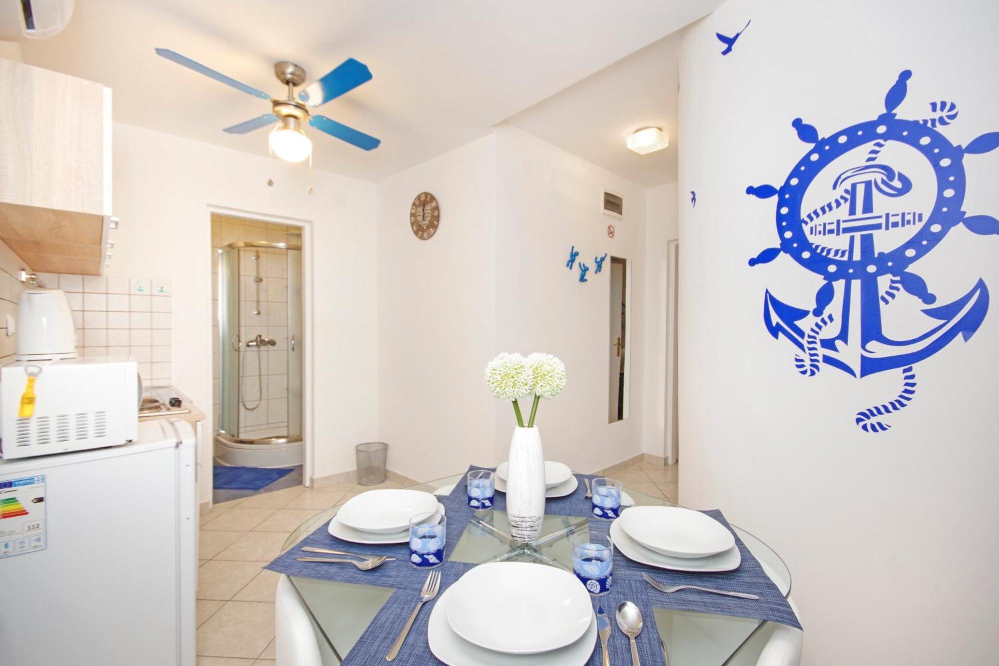 Zal Apartment Бетина Екстериор снимка