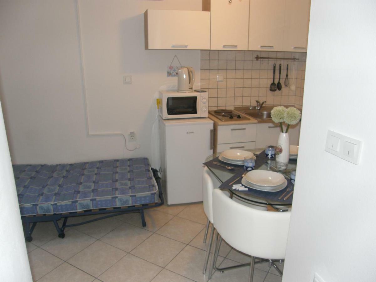 Zal Apartment Бетина Екстериор снимка