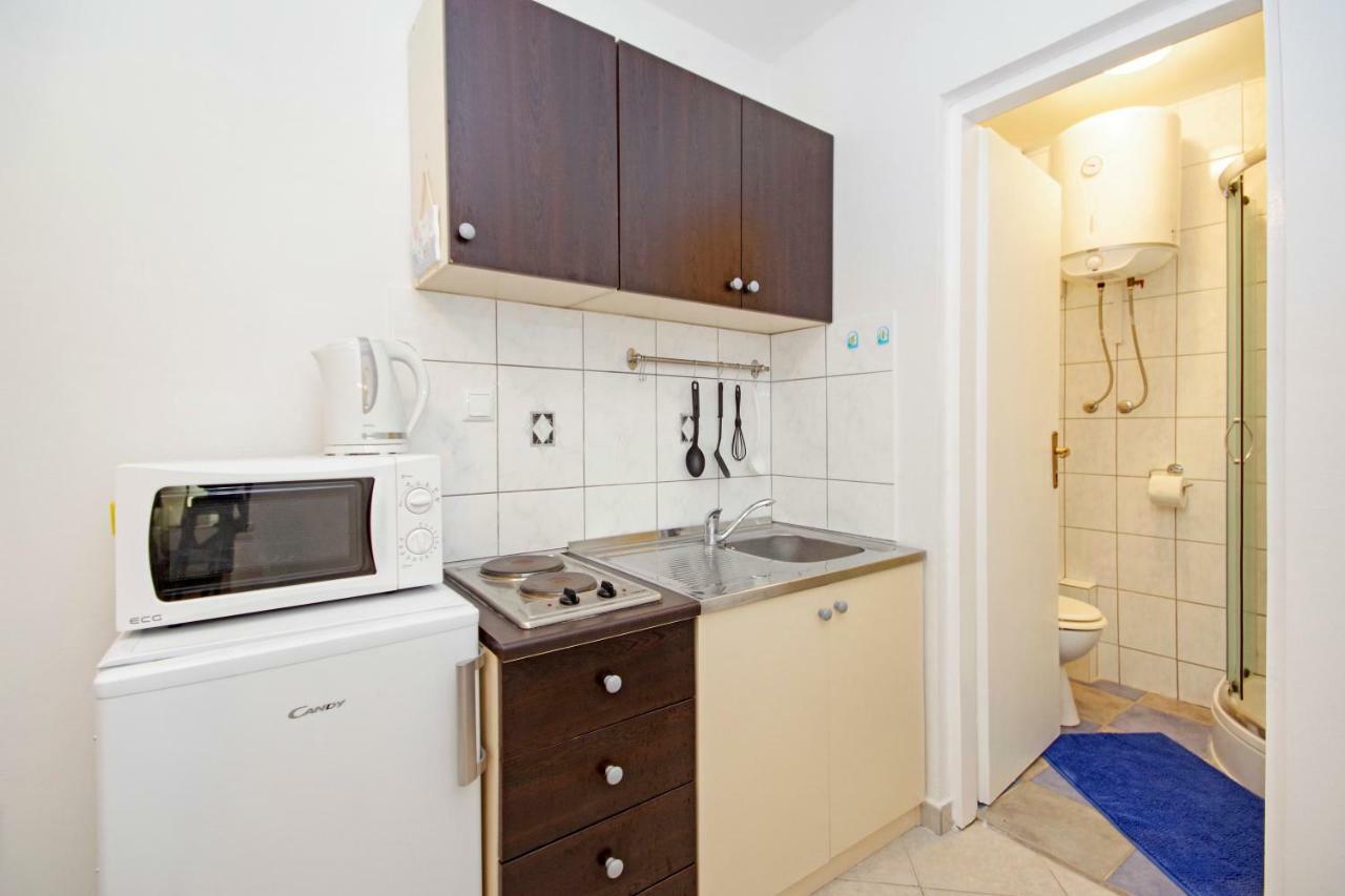 Zal Apartment Бетина Екстериор снимка