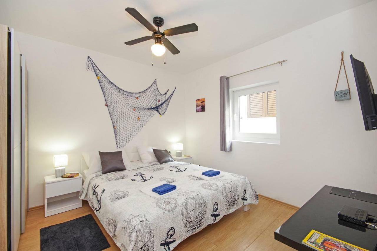 Zal Apartment Бетина Екстериор снимка